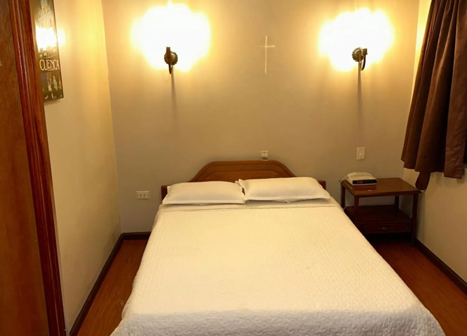 Hotel & Suites El Quijote 昆卡 3*,