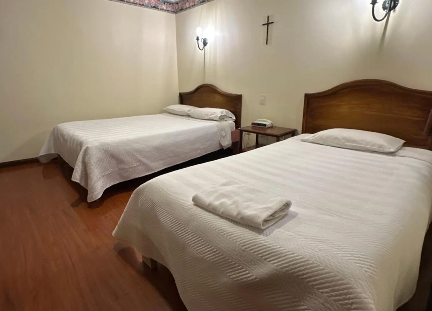 Hotel & Suites El Quijote 昆卡
