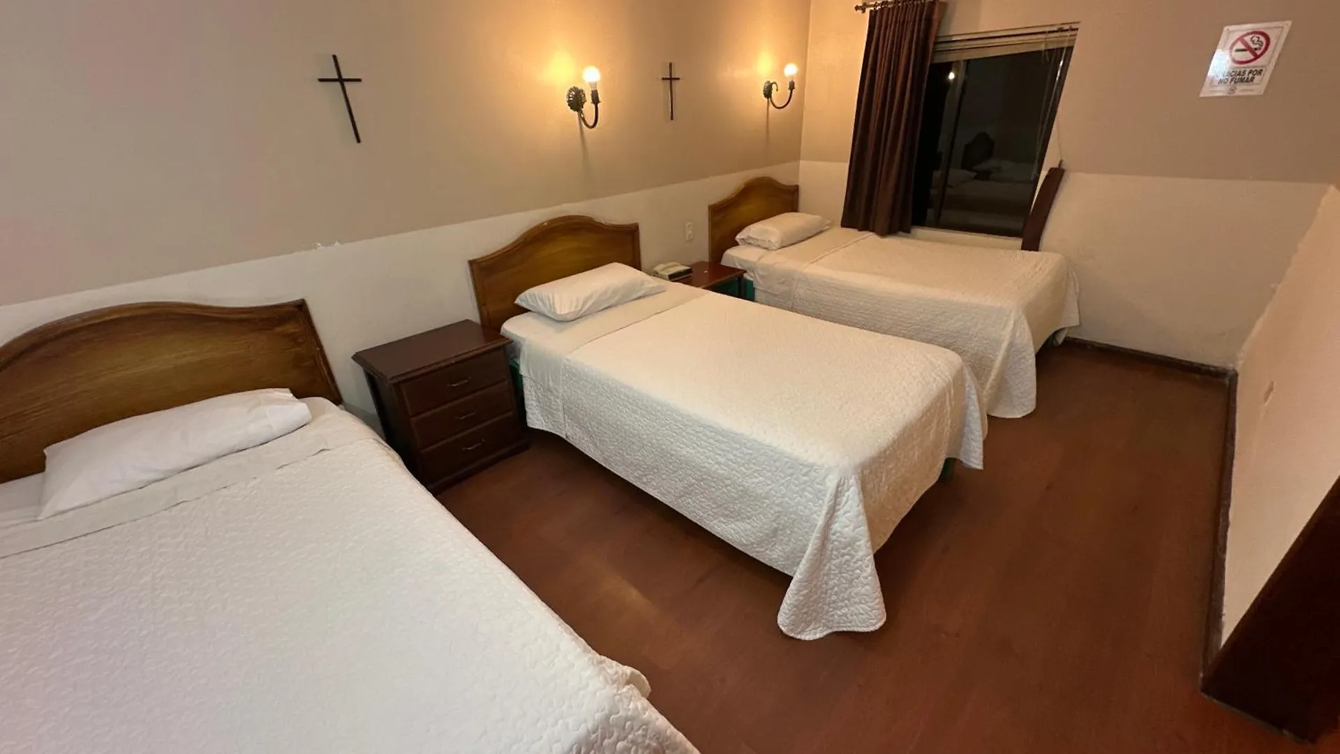 Hotel & Suites El Quijote Cuenca Ecuador