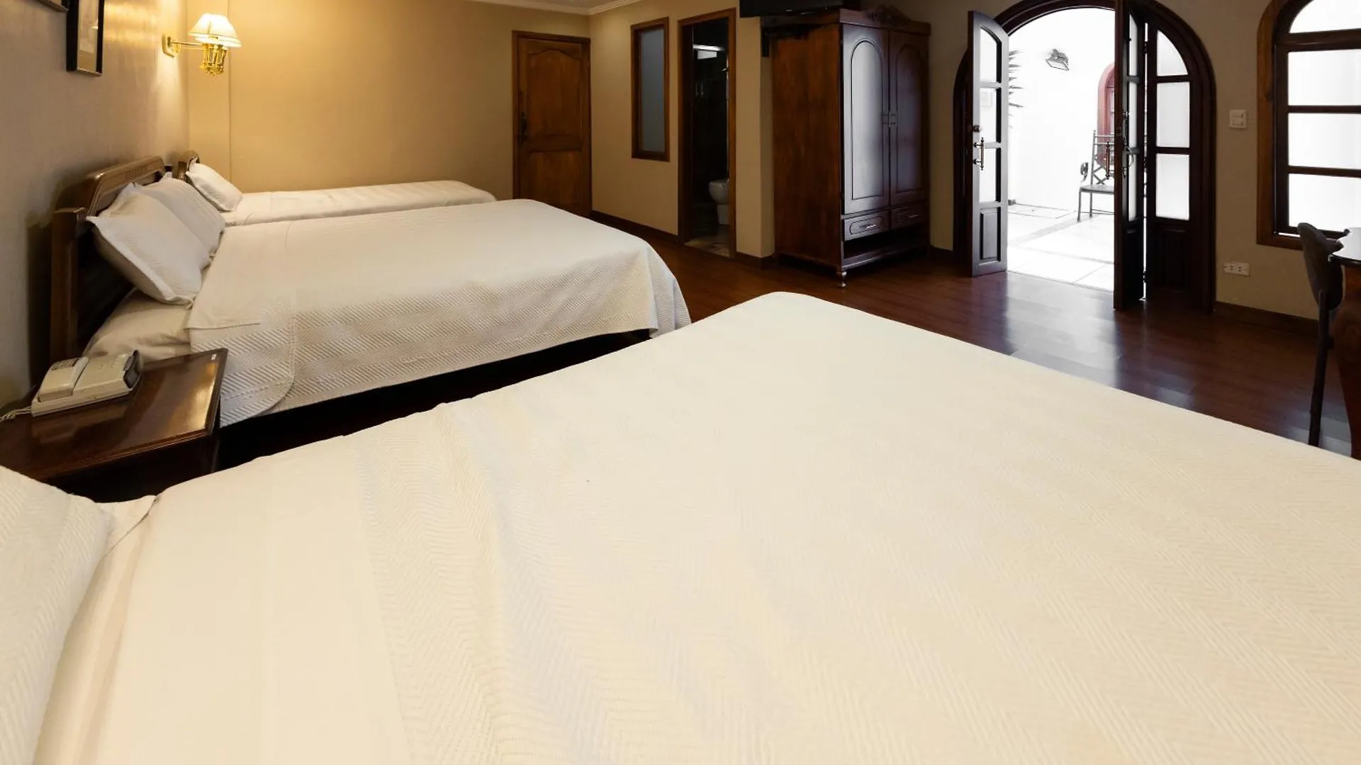 Hotel & Suites El Quijote Cuenca