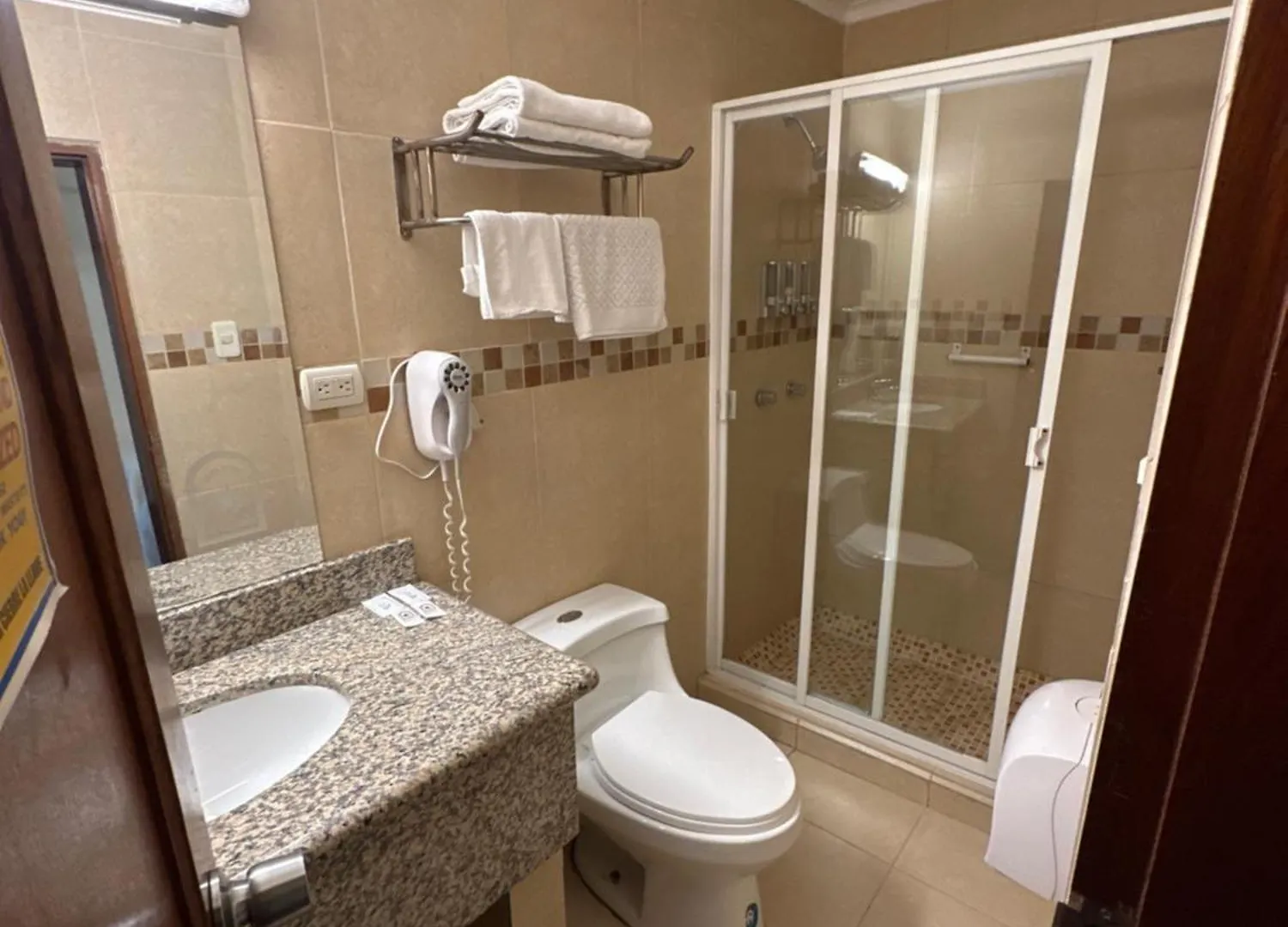 *** Hotel Suites&Hotel El Quijote Cuenca Ecuador