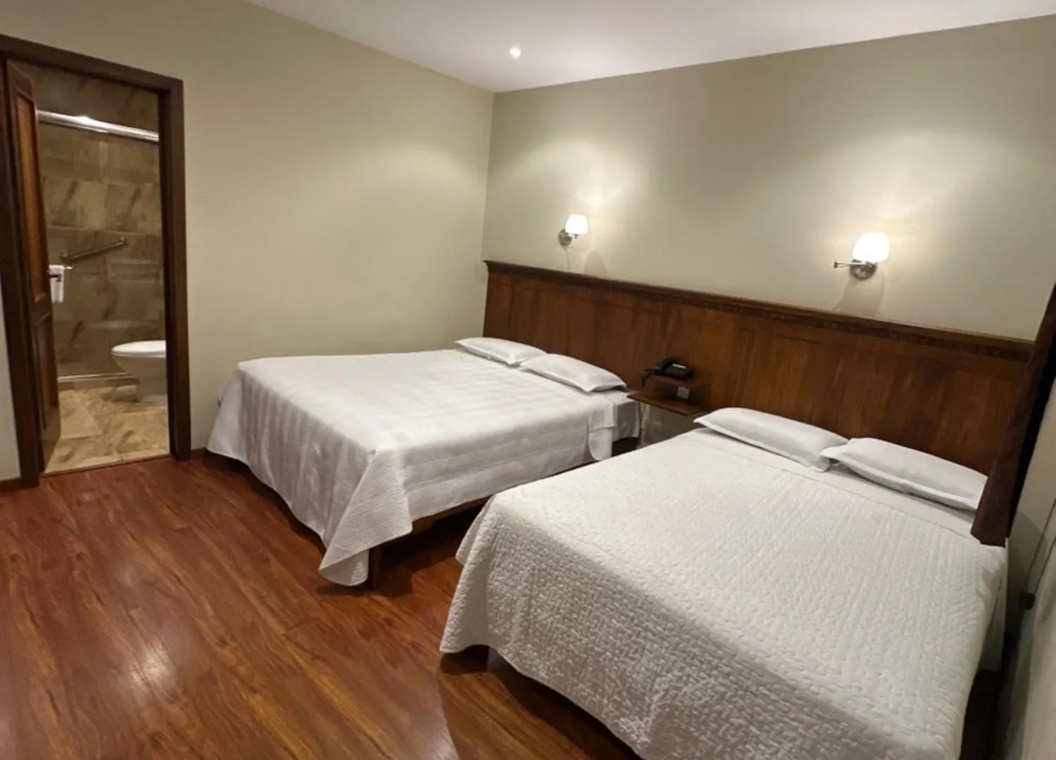 Hotel & Suites El Quijote Cuenca