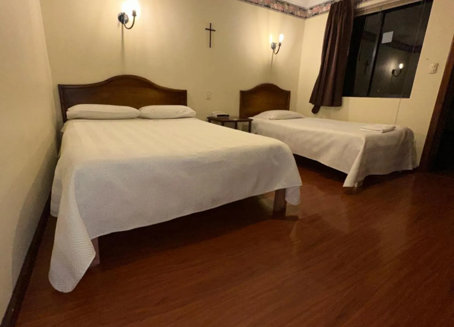 ***  Hotel & Suites El Quijote Cuenca Ecuador