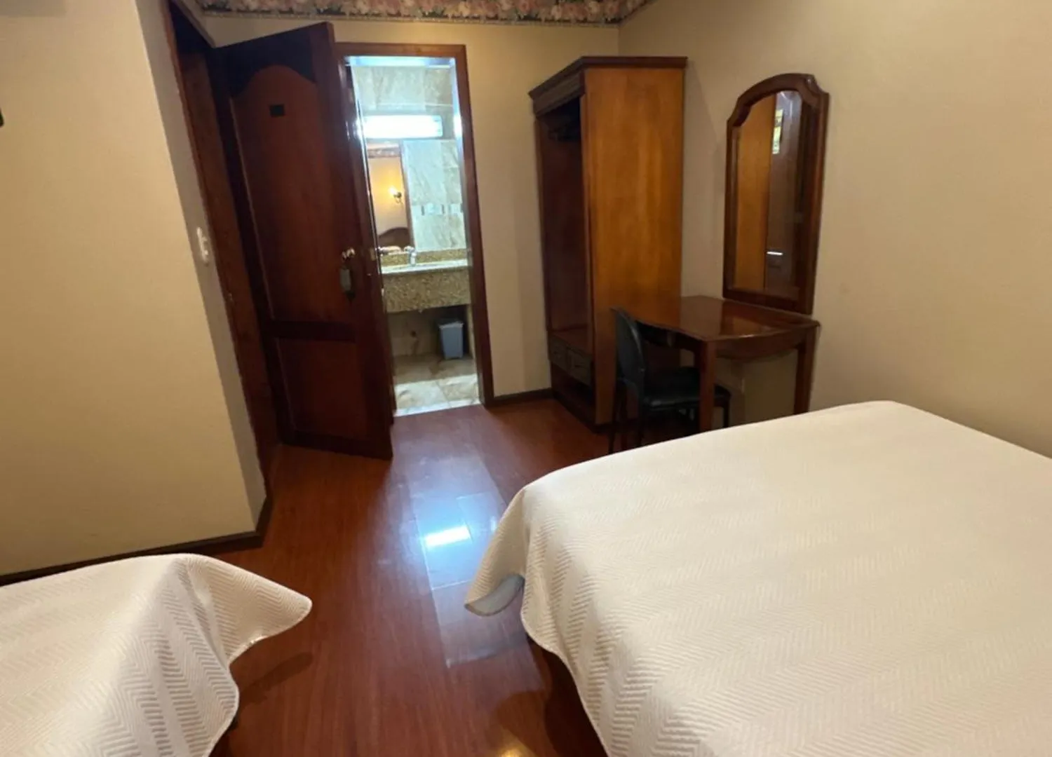 Hotel & Suites El Quijote Cuenca