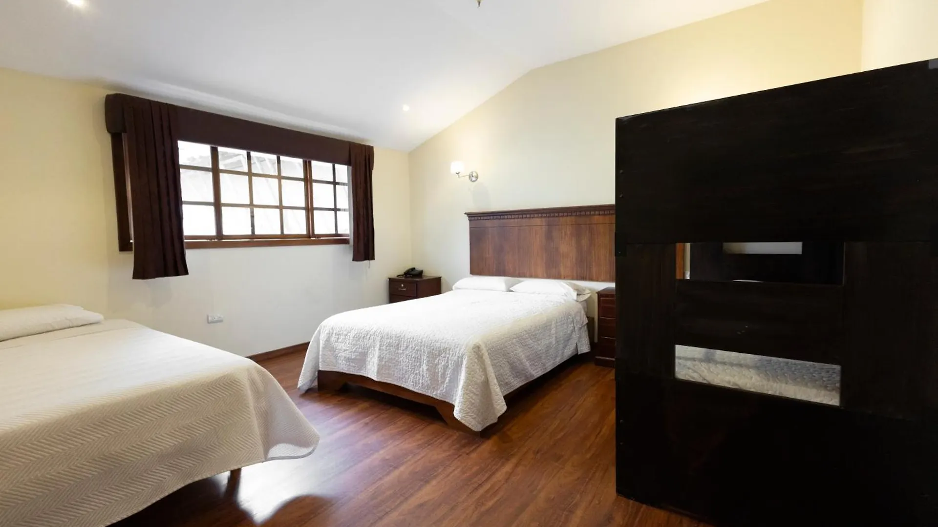 Hotel & Suites El Quijote Cuenca