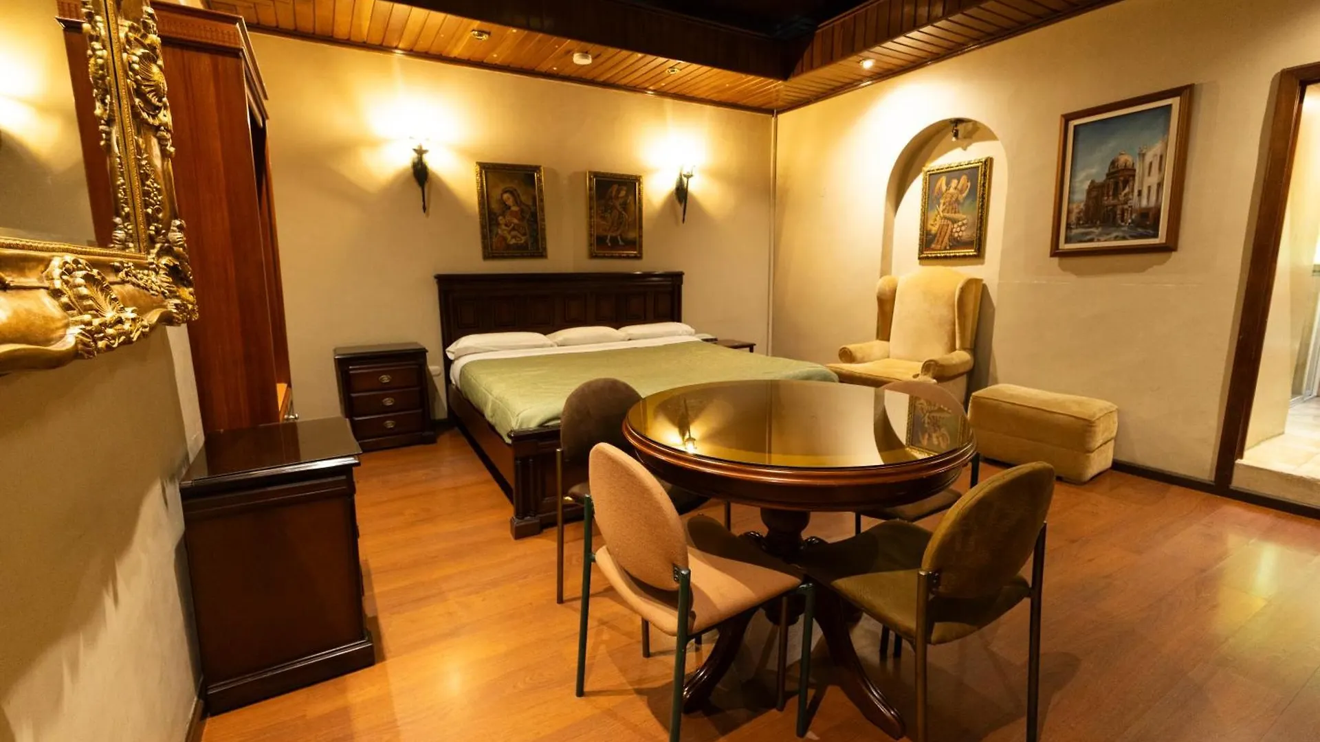 Hotel & Suites El Quijote Cuenca